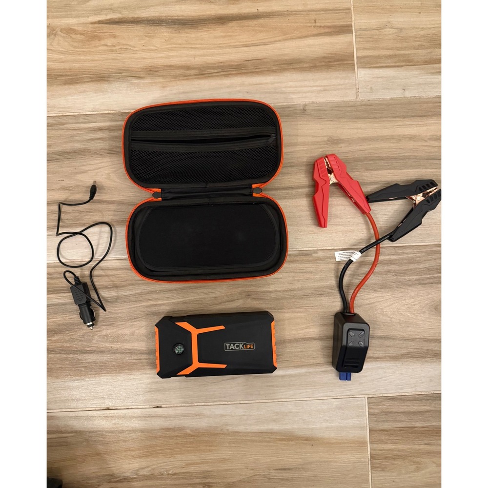 Tacklife T8 800A Peak 18000mAh Portable Car Jump Starter Power Bank with Case